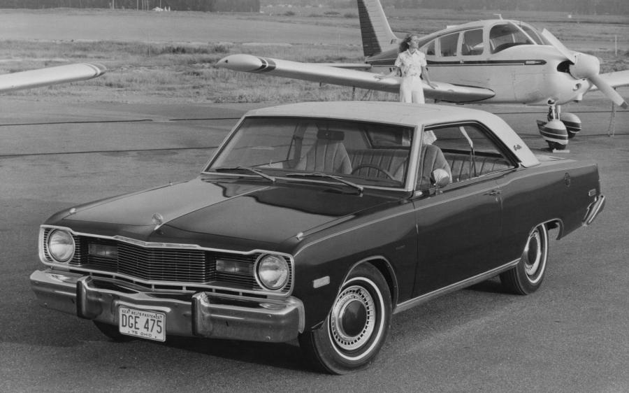 Dodge Dart Special Edition Hardtop Coupe (LP23) '1975